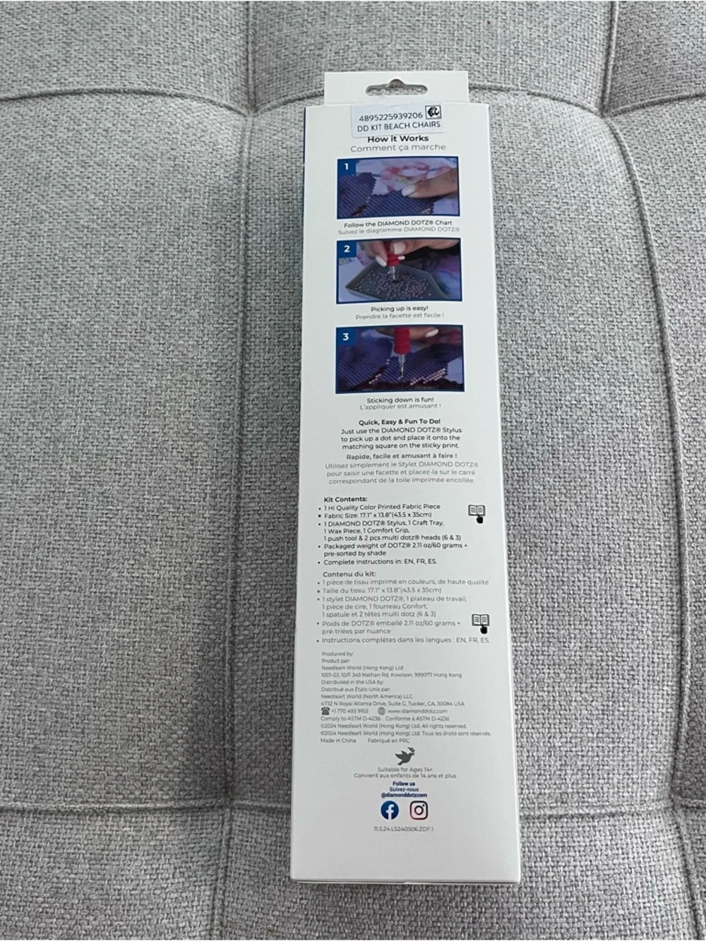 NIB Diamond Dotz beach chairs kit